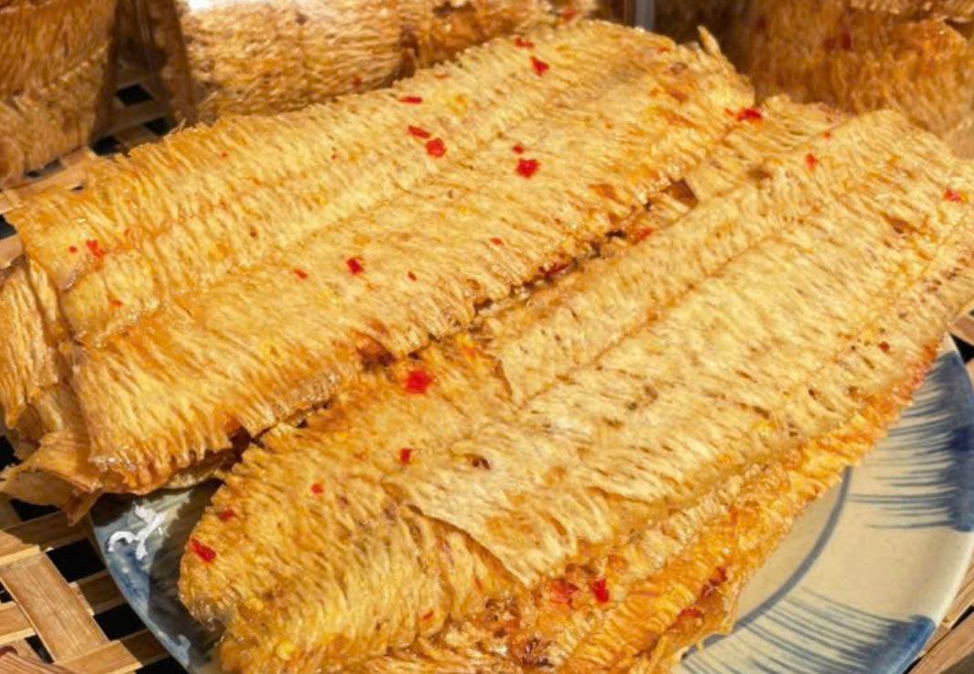 B18-Squid Spicy BBQ- Mực Nguyên Con Cán Mỏng Cay Ít
