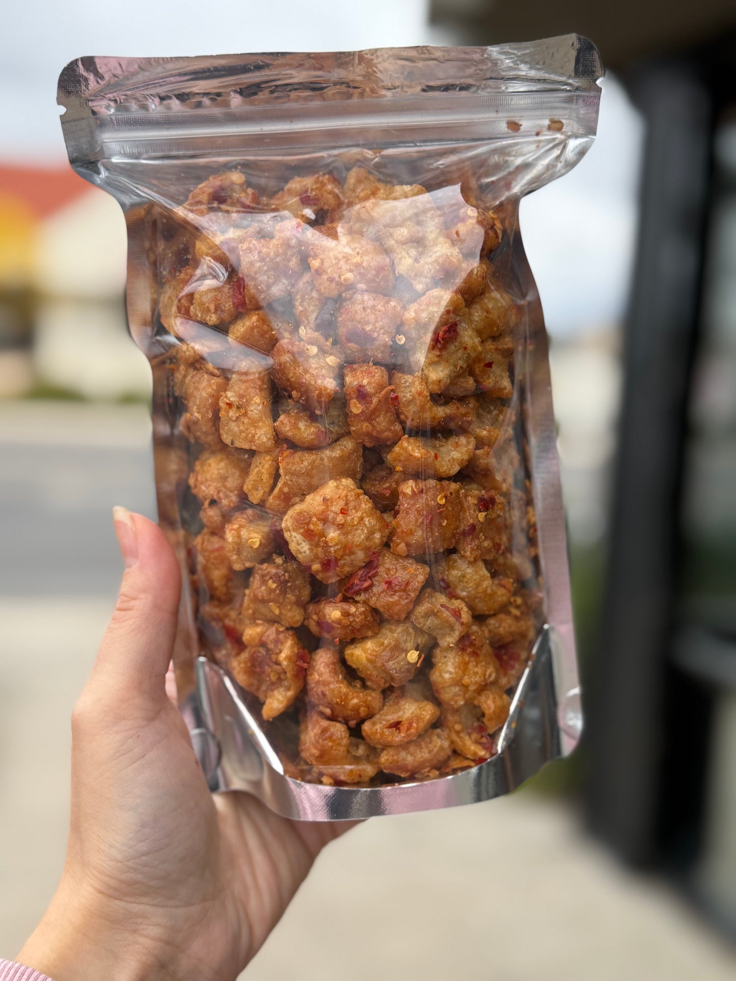 E77: Spicy Crispy Garlic Pork Skin - Da Heo Lắc Mắm Tỏi Ớt Giòn Cay