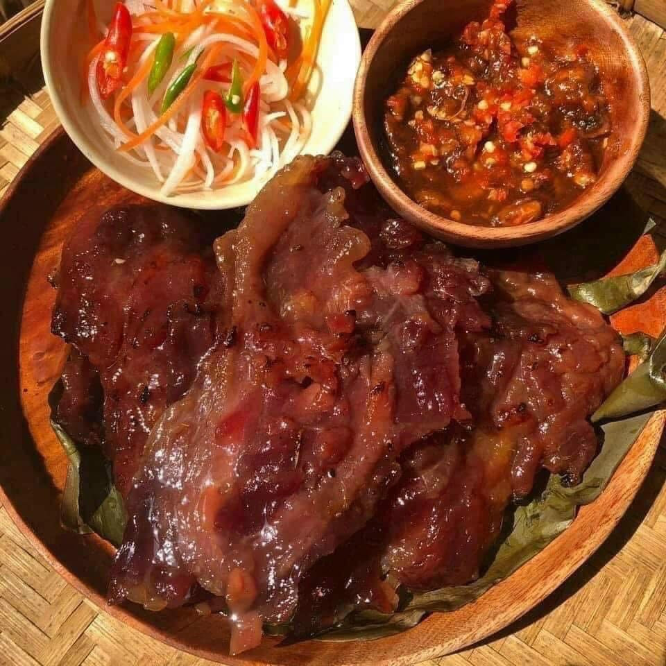 E 66: Duck Leg Sausage- Lạp Vịt 500 gr - 1.1 lb