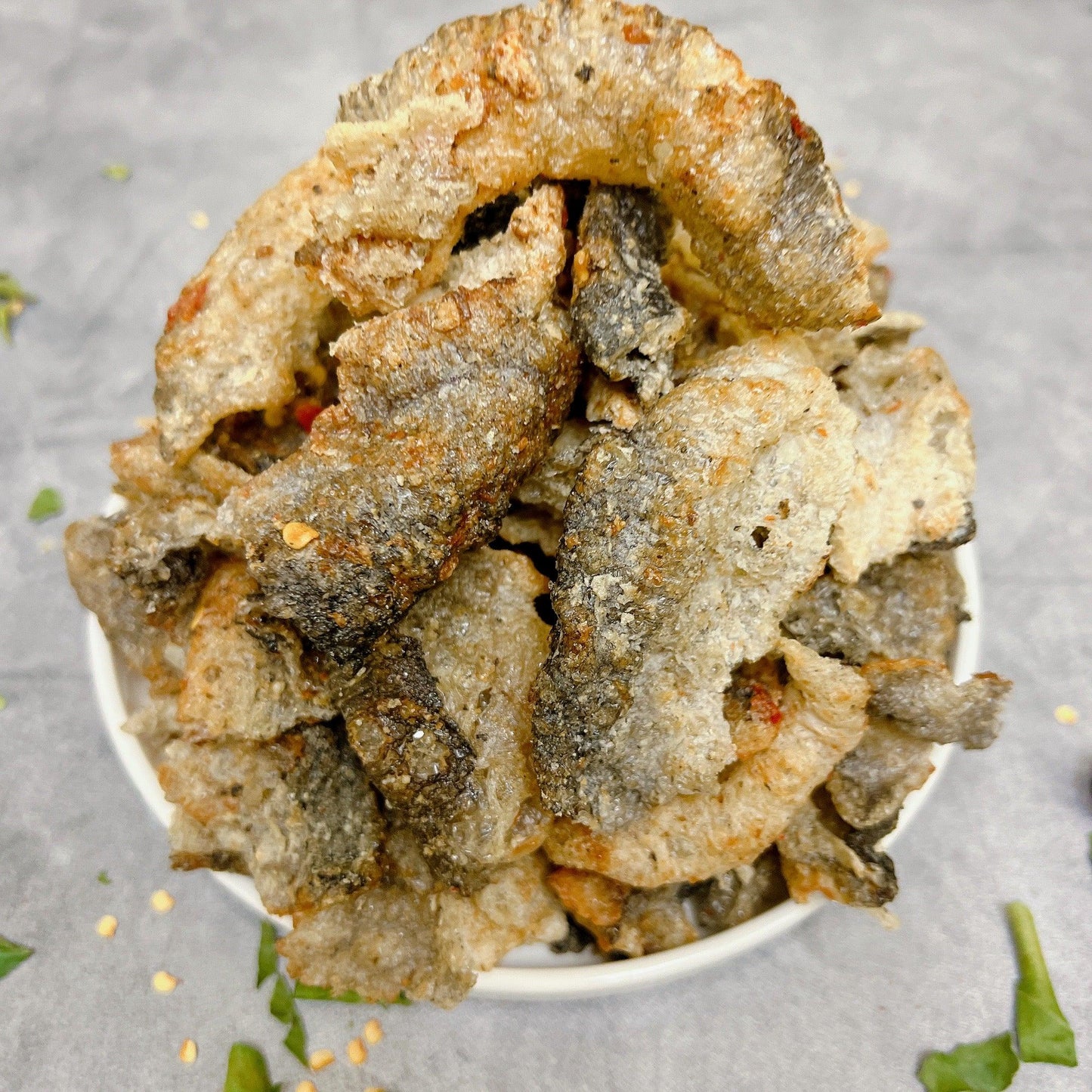 B02-Crispy Dried Salmon Fish Skin - Da Cá Hồi Sấy Giòn