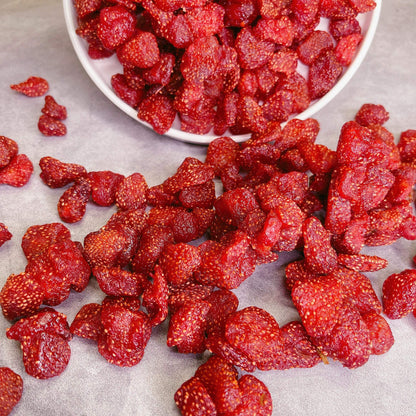 C17-Dried Strawberry Sweet&sour -Dâu Thái Dẻo Sấy Chua Ngọt.