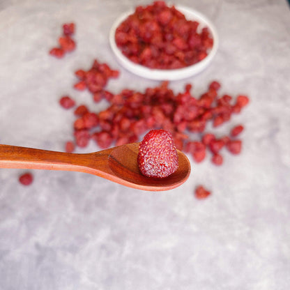 C17-Dried Strawberry Sweet&sour -Dâu Thái Dẻo Sấy Chua Ngọt.