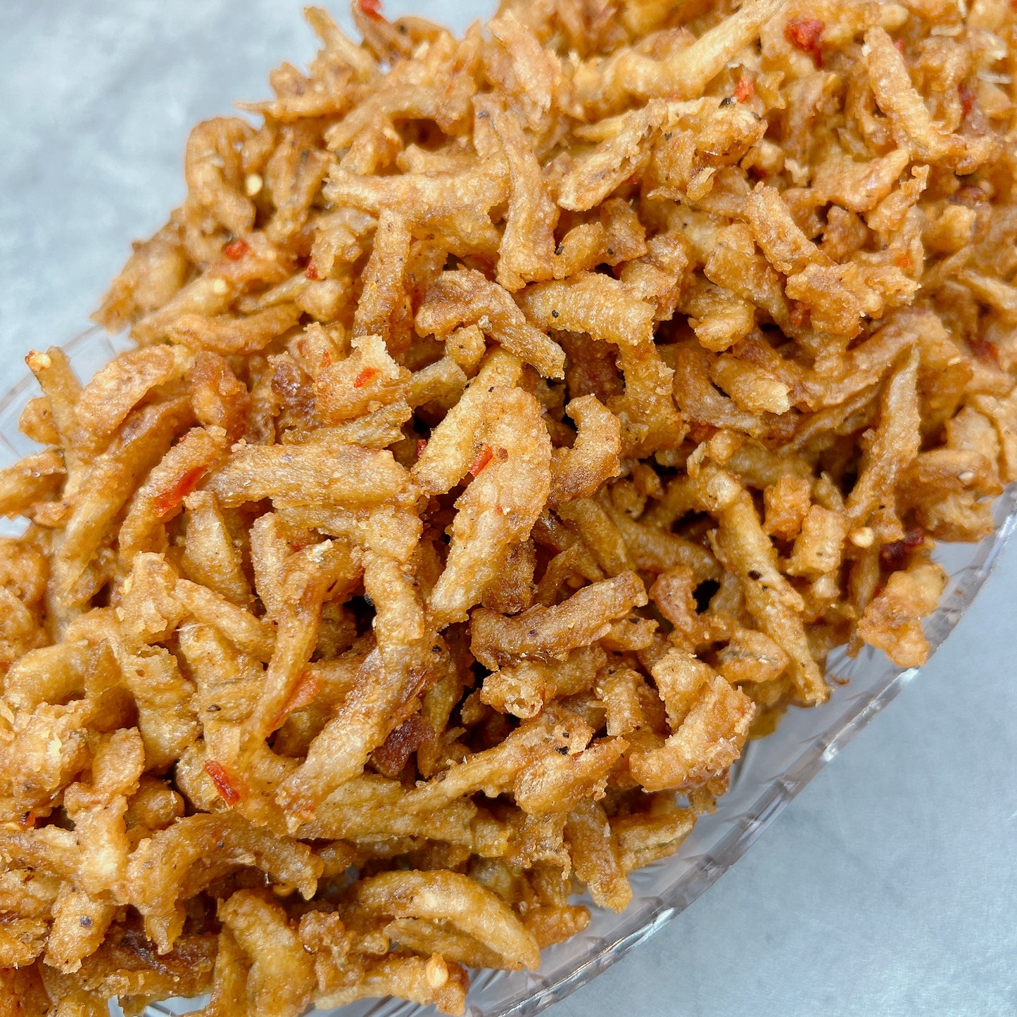 B27- Crispy Dried Anchovies With Garlic And Spicy Chili-Cá Cơm Sấy Giòn cháy Tỏi Ớt Cay