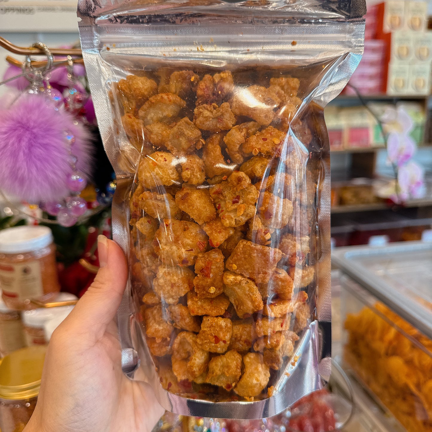 E77: Spicy Crispy Garlic Pork Skin - Da Heo Lắc Mắm Tỏi Ớt Giòn Cay