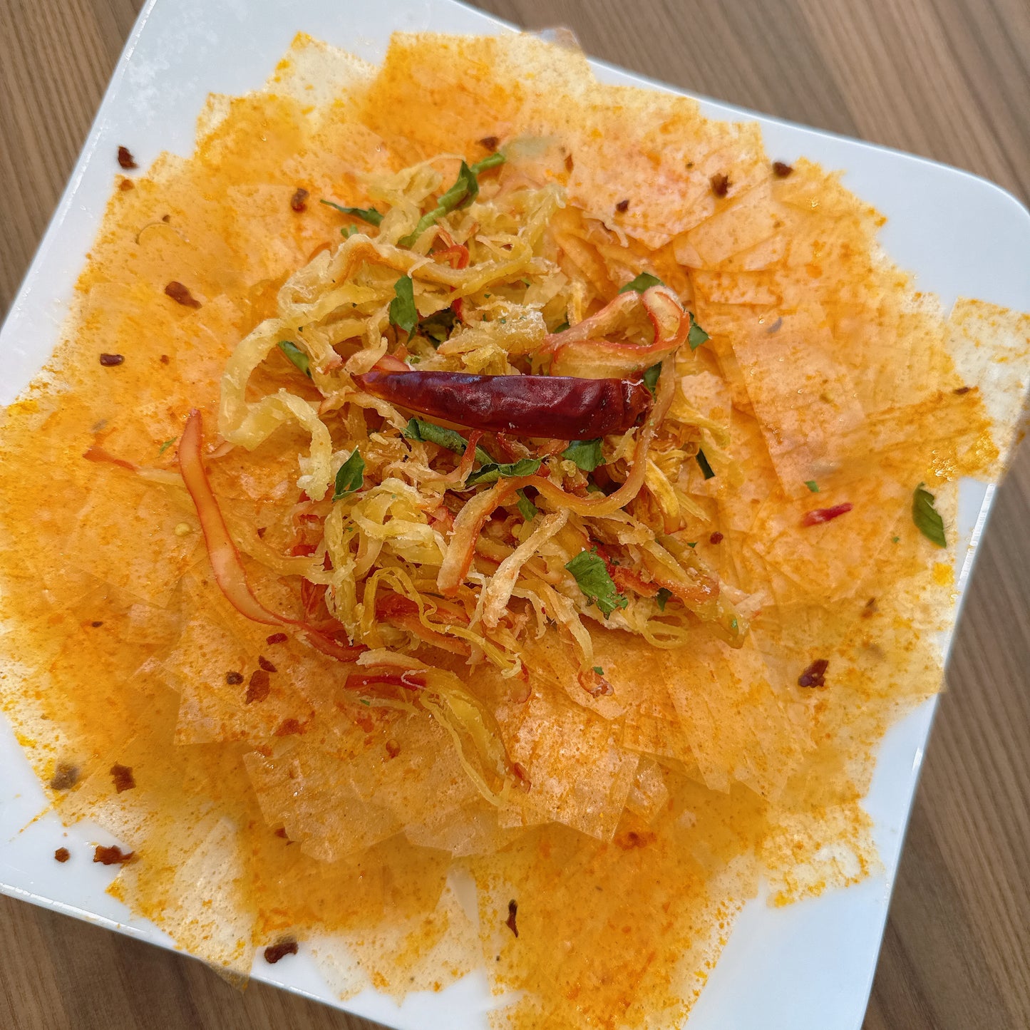 Tomyum Rice Paper with lemon leaf Squid - Bánh Tráng Tomyum Khô Mực Lá Chanh