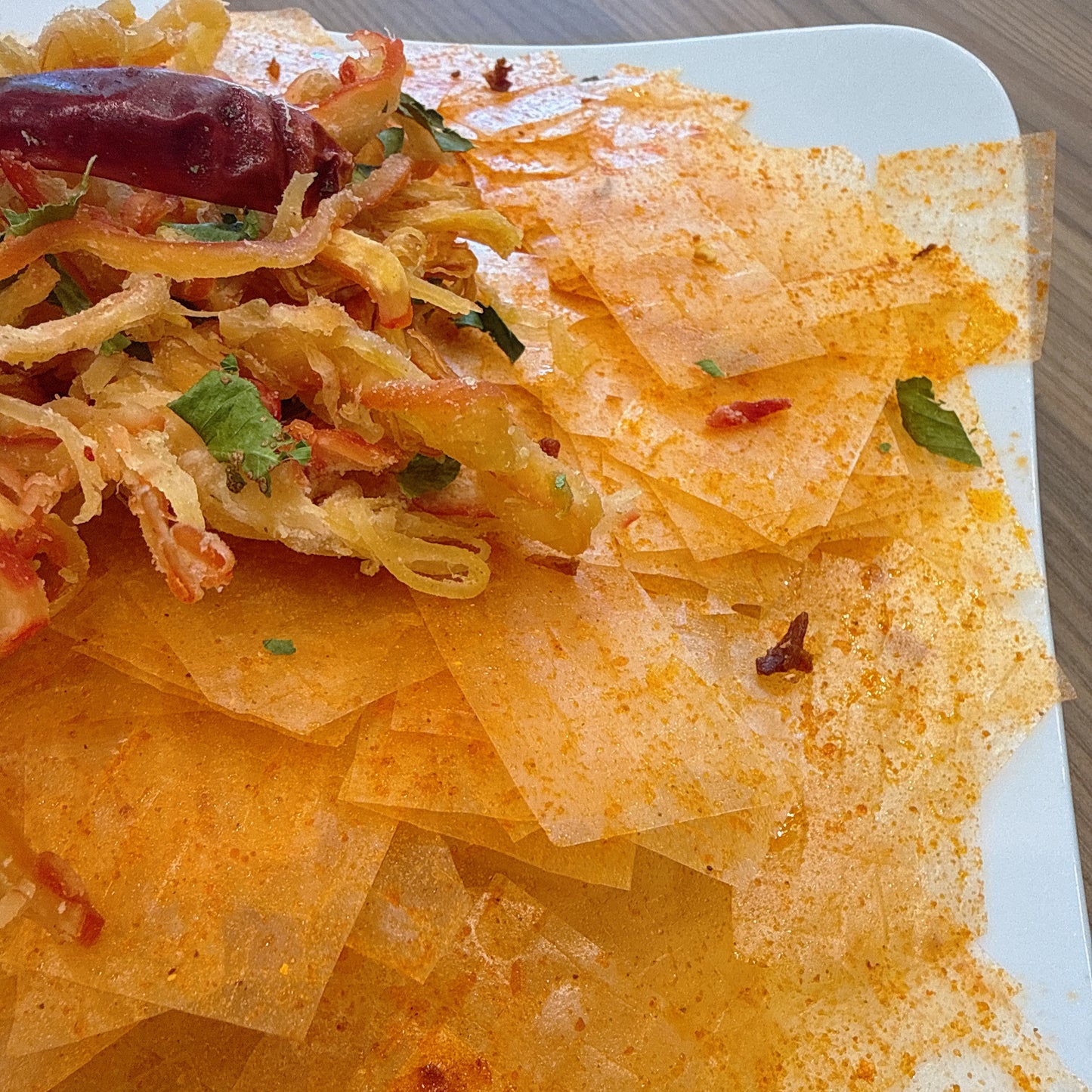 Tomyum Rice Paper with lemon leaf Squid - Bánh Tráng Tomyum Khô Mực Lá Chanh