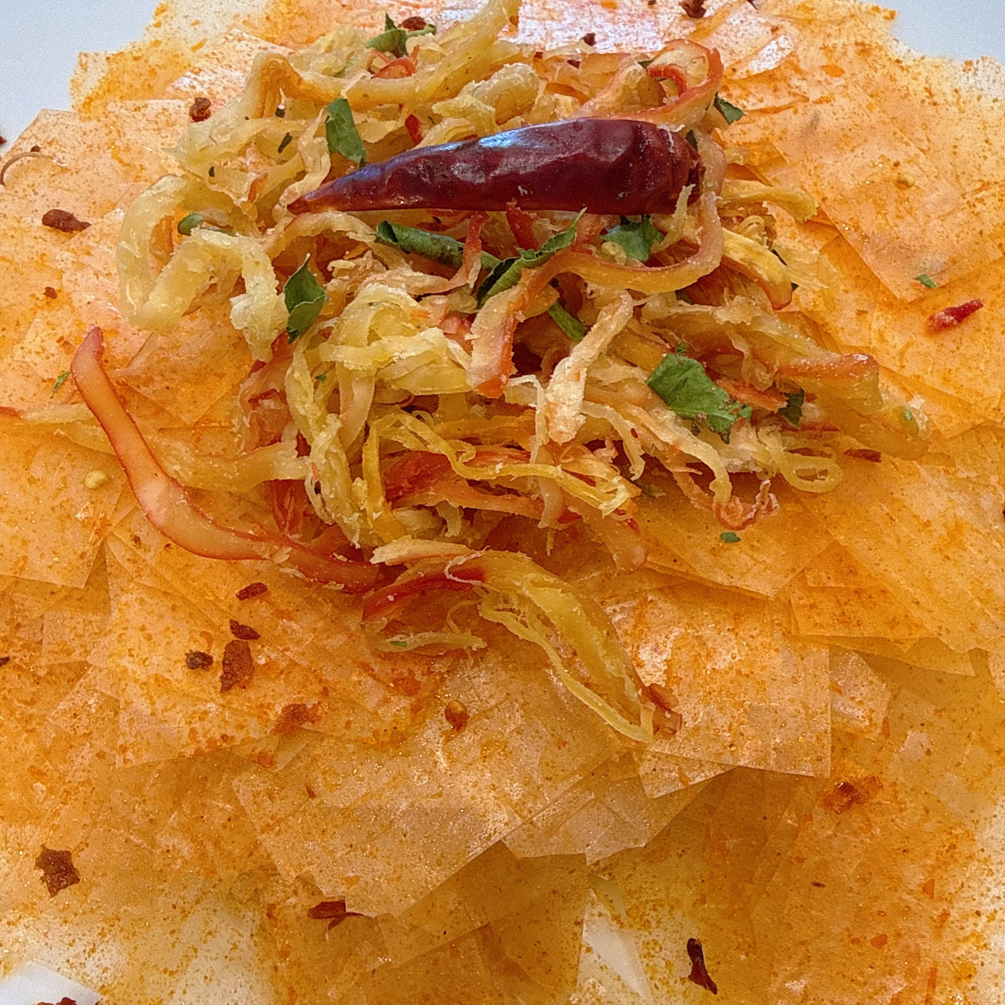 Tomyum Rice Paper with lemon leaf Squid - Bánh Tráng Tomyum Khô Mực Lá Chanh