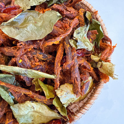 A66: Spicy Garlic & Lemon Leaf Beef Jerky - Khô Bò Sợi Tỏi Lá Chanh