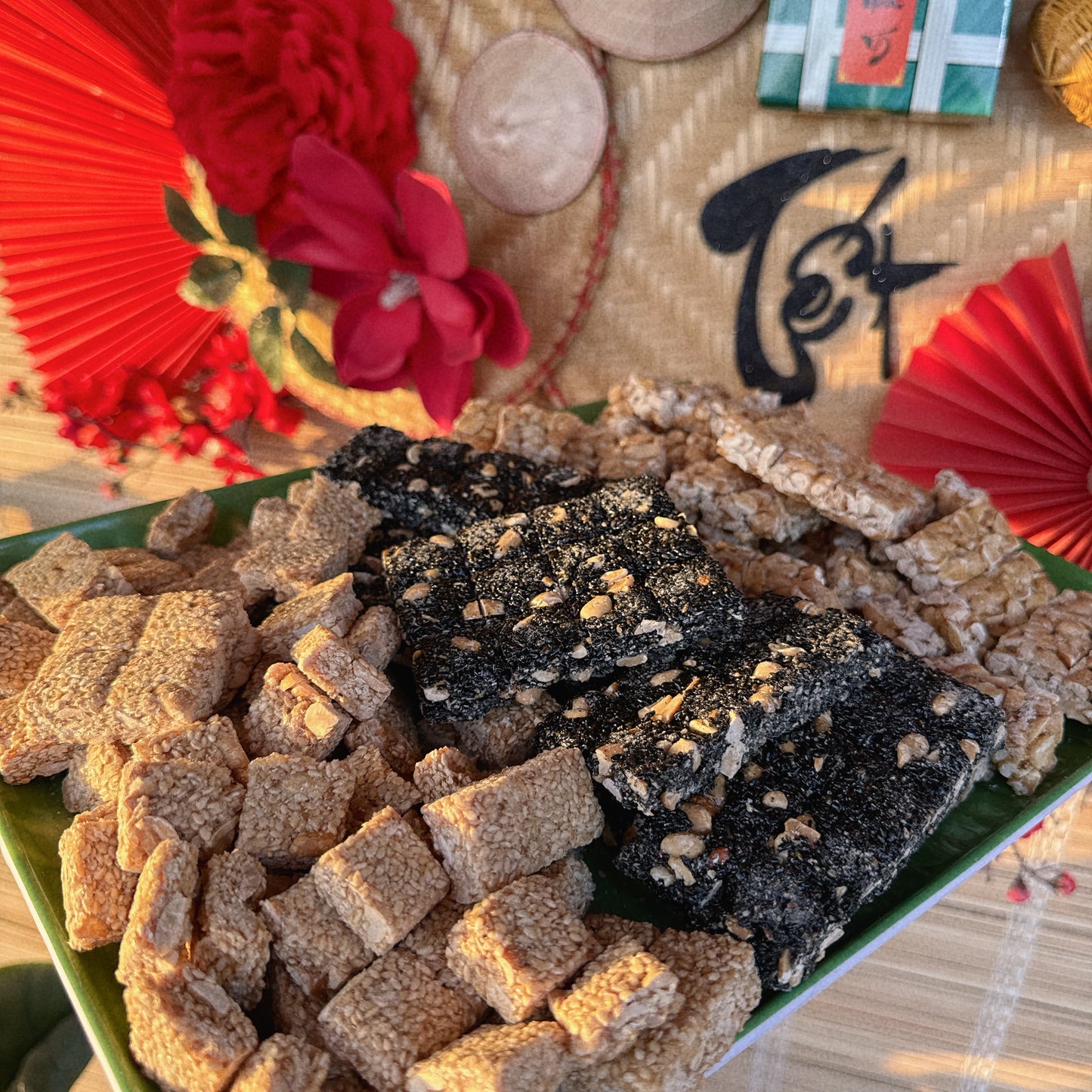E78 : combo peanut +black sesame + with sesame- Kẹo Đậu Phộng + Thèo Lèo +Mè Trắng Mix